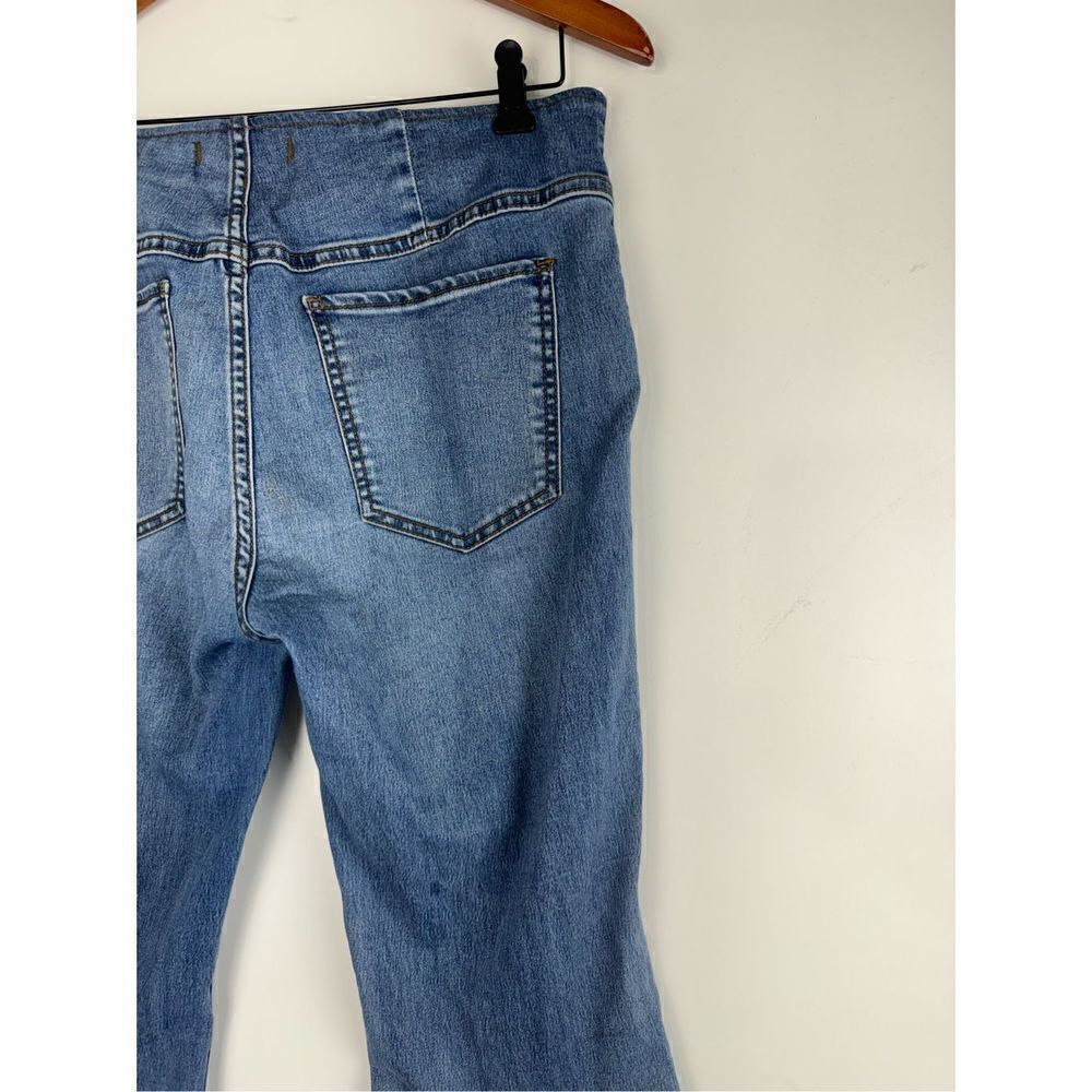 Free People Women's Blue We The Free Penny Pull-On Flare Jeans Size 30 - Picture 9 of 11